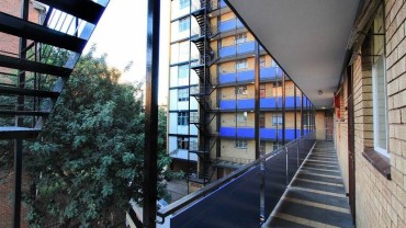 Room TO RENT – AVAILABLE on the 1st June 2023 Rent R2400 Deposit is free & R600Admin fee